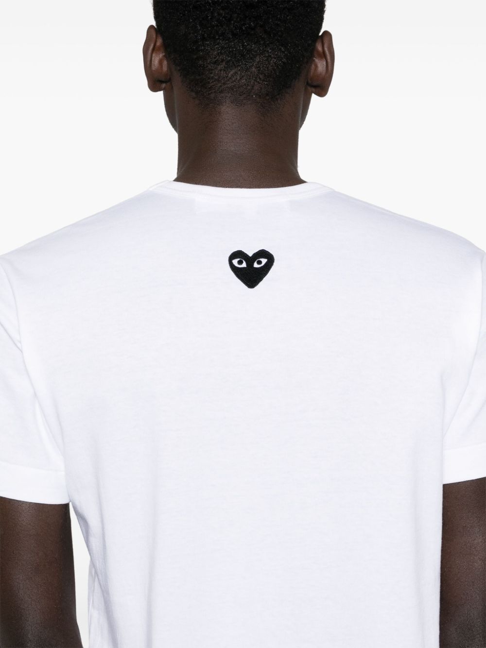 T-shirt con applicazione cuore